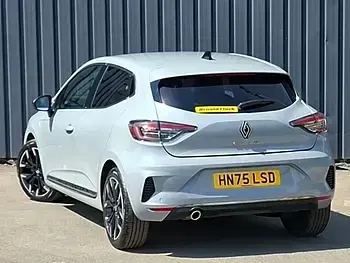 Used Renault Clio Techno 90 HP (66 kW) 2025 Grey Hatchback