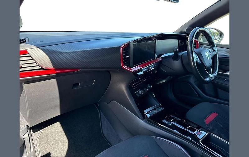 Second-hand Vauxhall Mokka SRi 100 kW (136 CP) 2022 Negru SUV