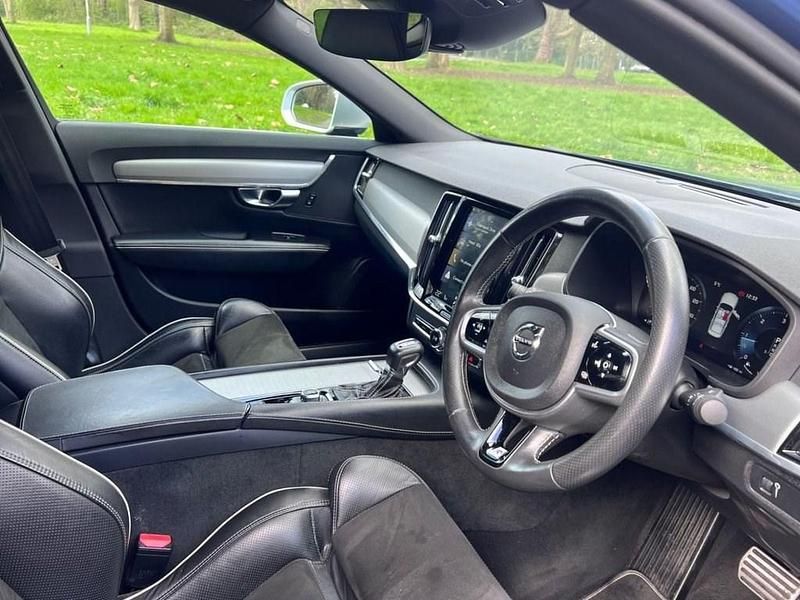 Used Volvo S90 R-Design 235 HP (172 kW) 2018 Blue Sedan