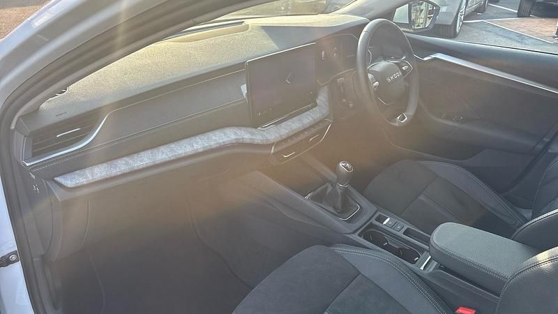 Used Skoda Octavia SE L 150 HP (110 kW) 2025 White Estate