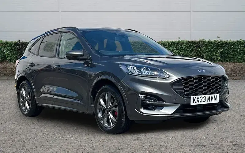 Usado Ford Kuga ST-Line 190 HP (139 kW) 2023 SUV