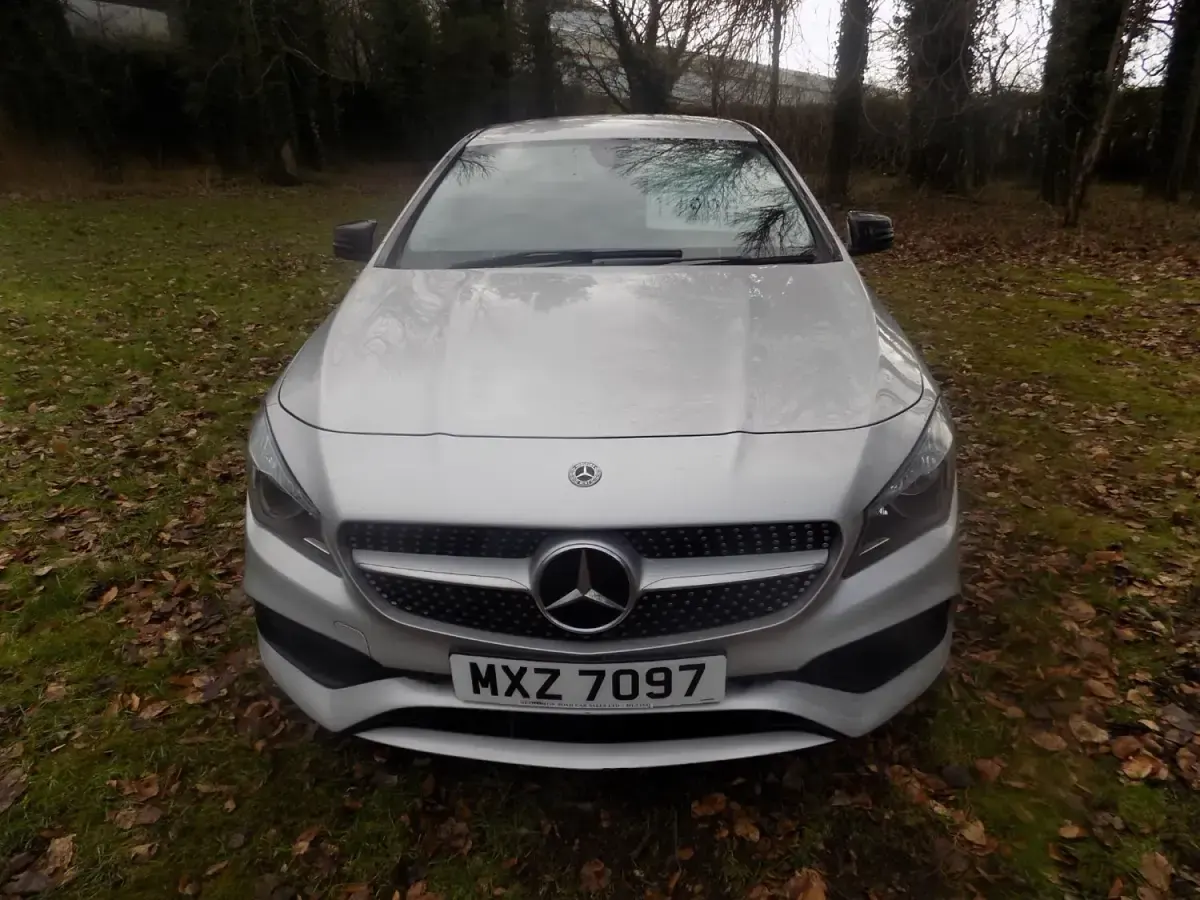 Usado Mercedes CLA200 AMG line 156 HP (114 kW) 2018 Prateado Sedan