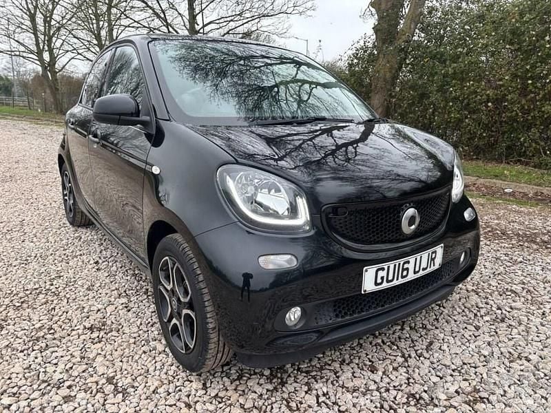 Black Used 2016 Smart ForFour Premium Hatchback | £6,720 (Fair price) - Image 1/3