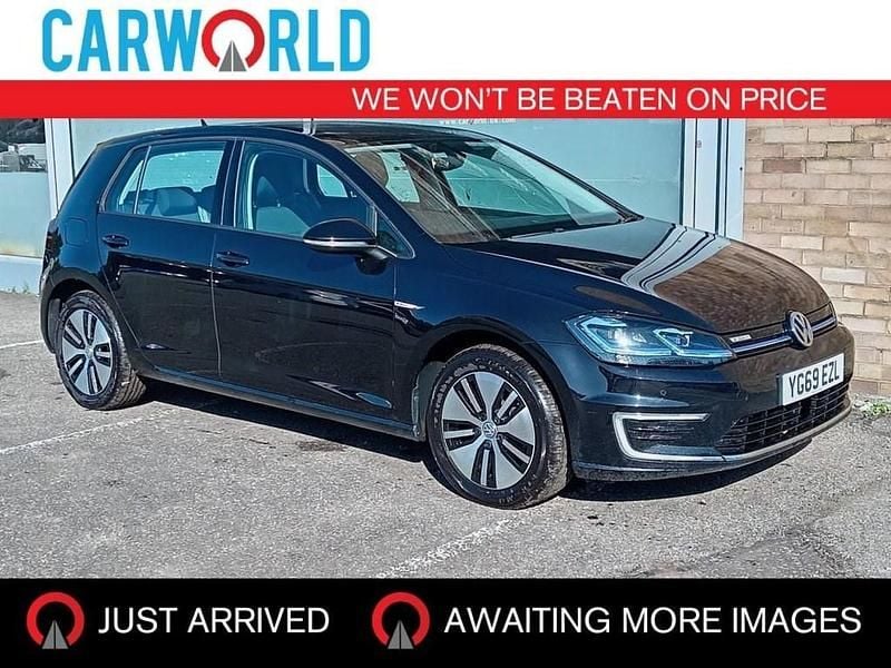 Black Used 2020 VW e-Golf Hatchback | £8,689 (Fair price) - Image 1/3