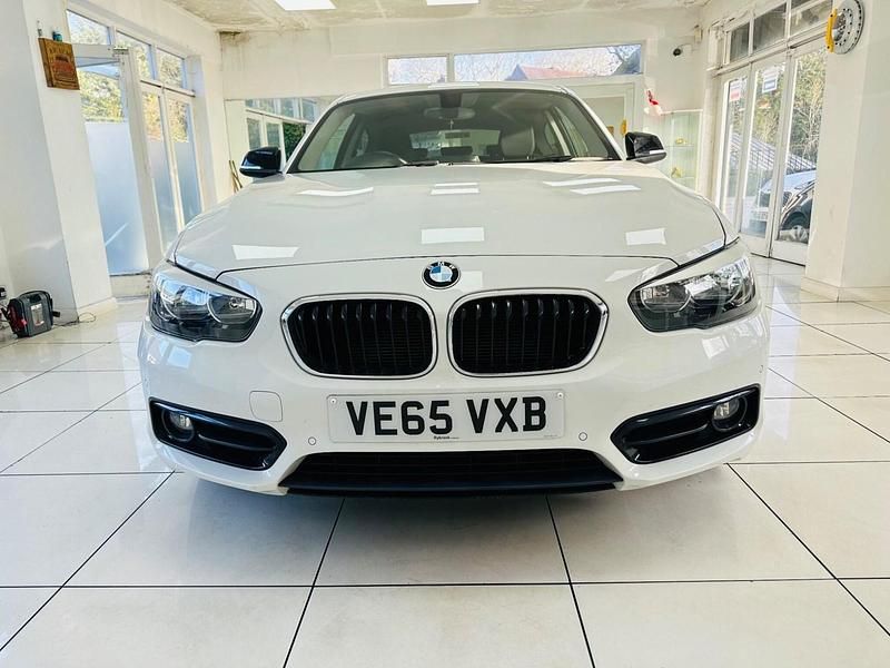 Used BMW 120 Sport Line 177 HP (130 kW) 2015 White Hatchback