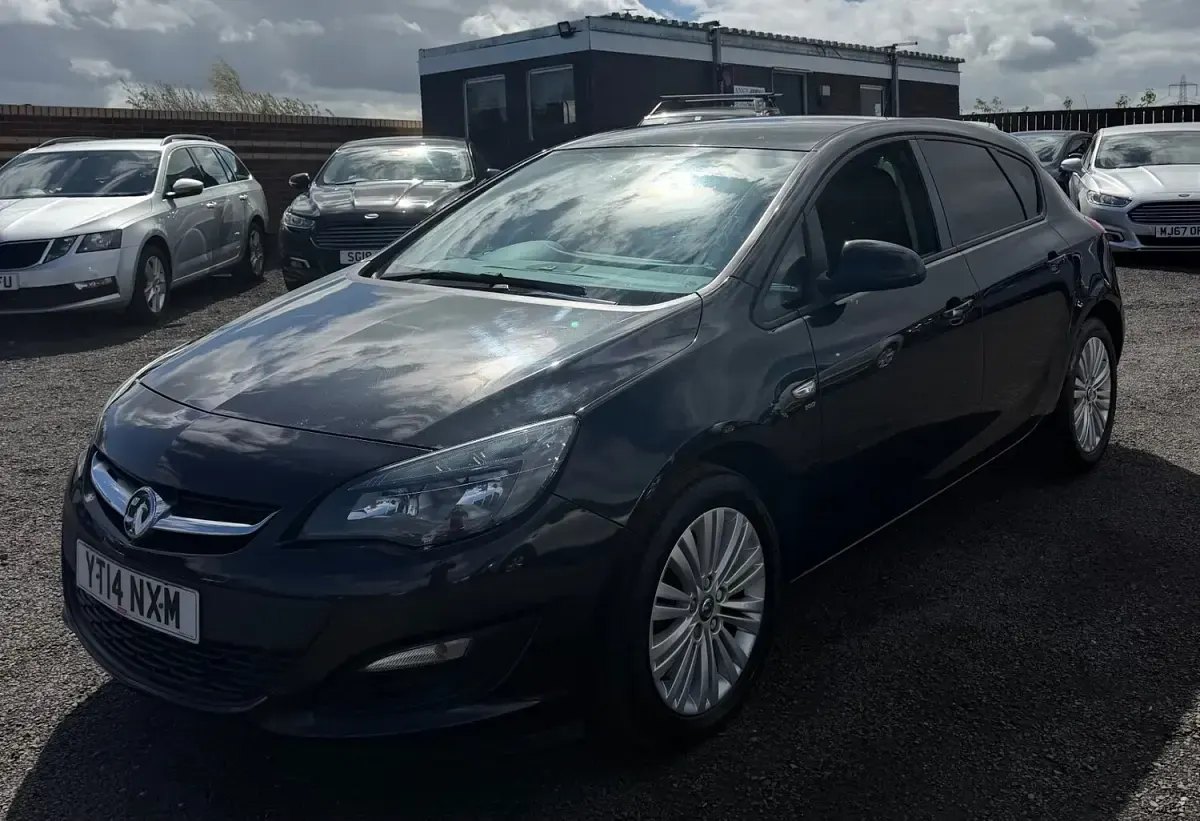 Used Vauxhall Astra 2014 Black Hatchback
