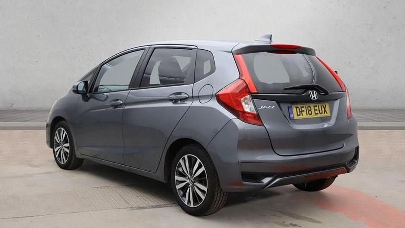 Used Honda Jazz EX 102 HP (75 kW) 2018 Grey Hatchback