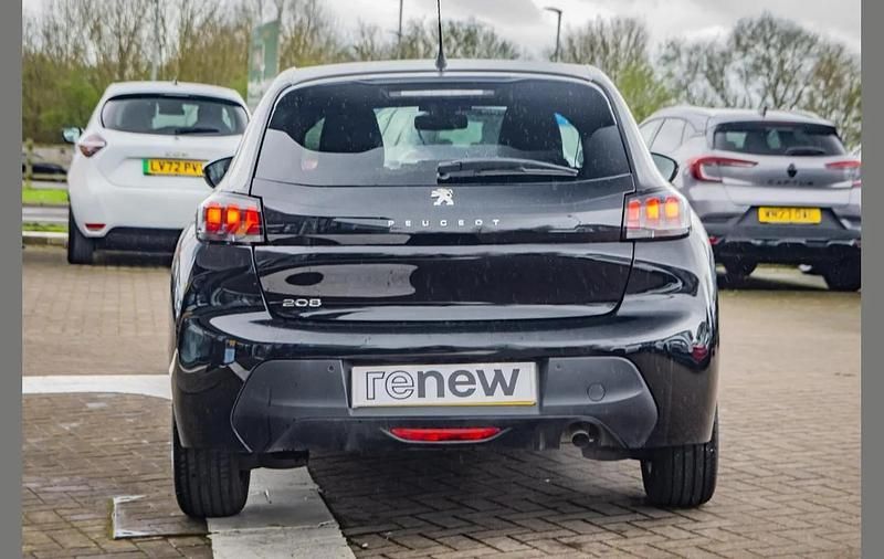 Used Peugeot 208 Active+ 101 HP (74 kW) 2023 Black Hatchback
