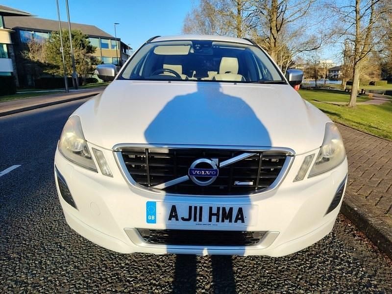 Used Volvo XC60 R-Design 205 HP (150 kW) 2011 White SUV