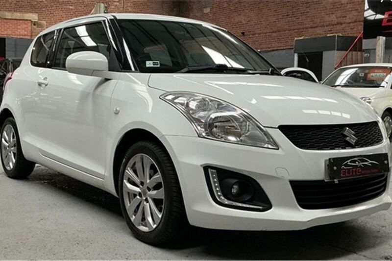 White Used 2015 Suzuki Swift SZ3 Hatchback | £4,713 (Fair price) - Image 1/3