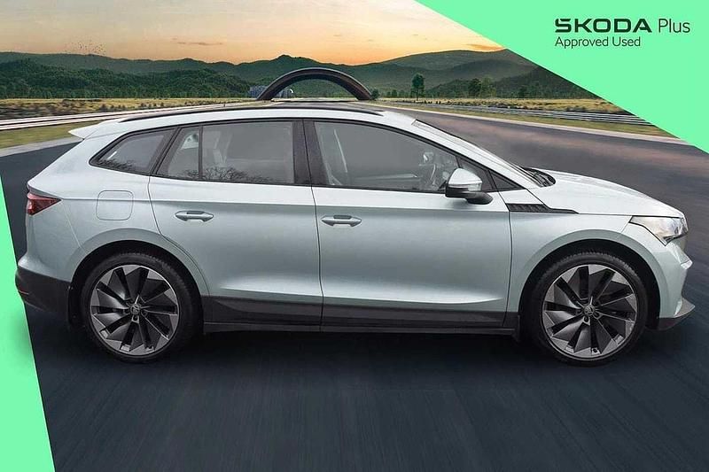 Used Skoda Enyaq iV Lounge 131 kW (179 HP) 2021 Arctic silver metallic SUV