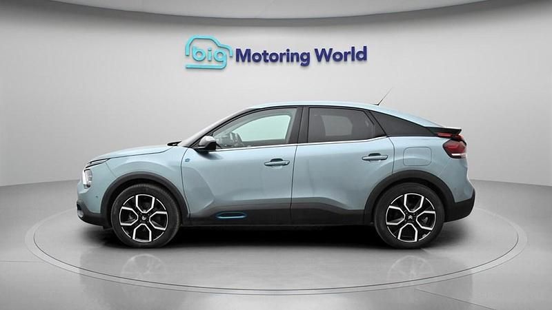 Usado Citroën e-C4 Shine 100 kW (136 HP) 2023 Citadino
