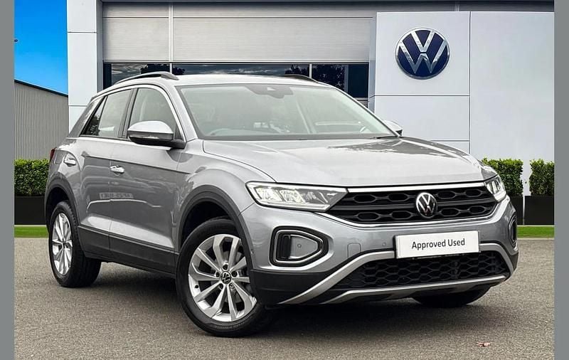 Silver Used 2023 VW T-Roc Life SUV | £17,690 (Fair price) - Image 1/4