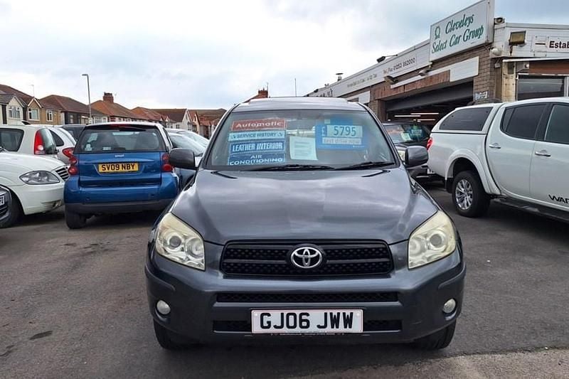 Used 2006 Toyota RAV4 | £4,995 (A bit pricey) - Image 1/1
