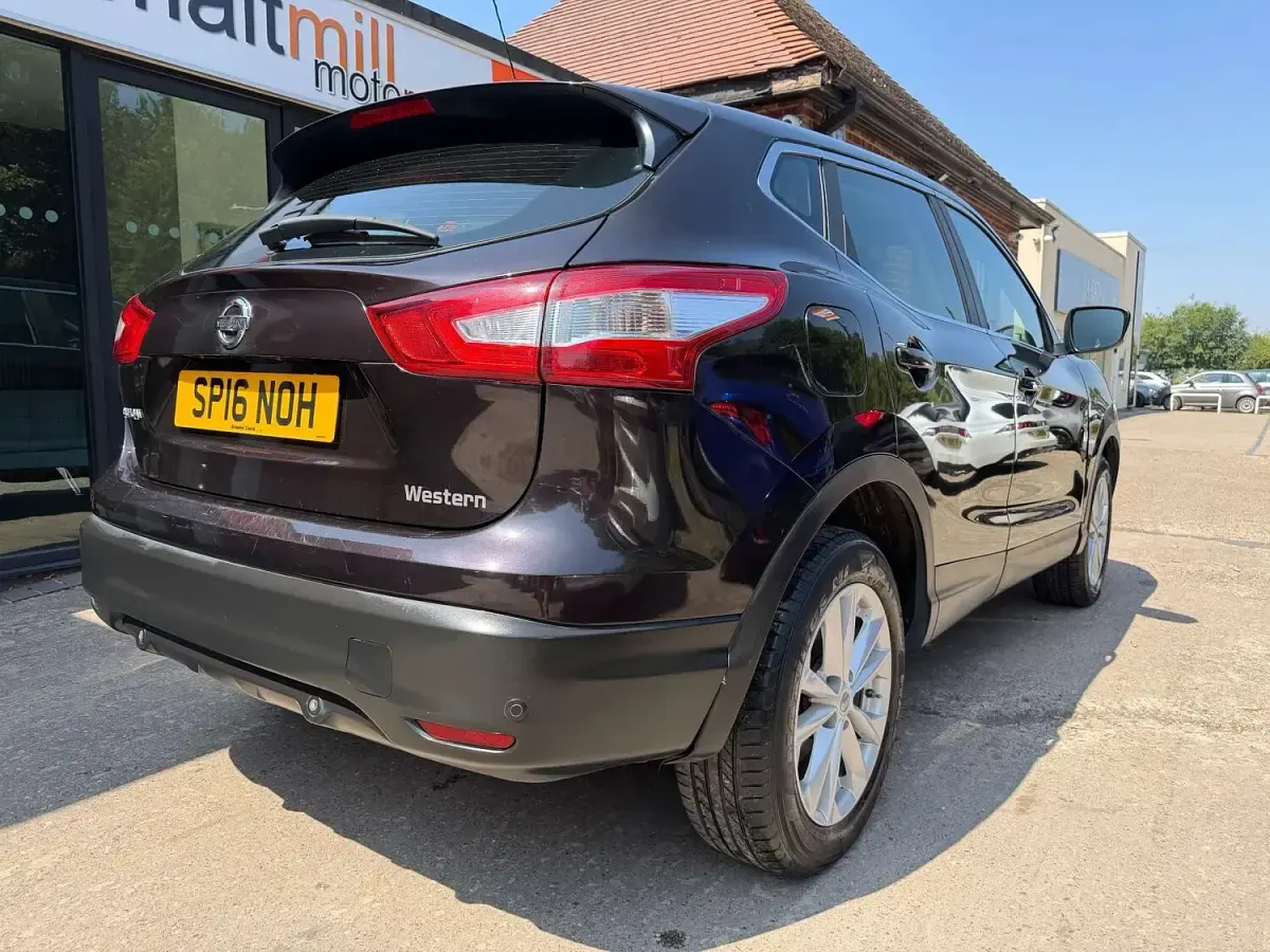 Used Nissan Qashqai Acenta 2016 Black SUV