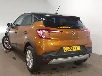 Used Renault Captur Iconic 91 HP (66 kW) 2022 Orange SUV