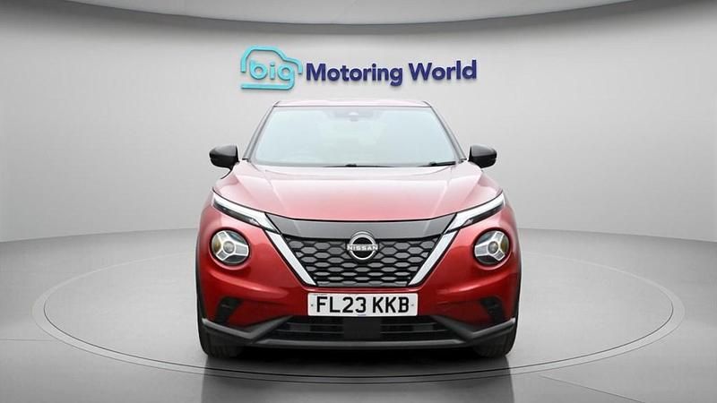 Used Nissan Juke N-Connecta 143 HP (105 kW) 2023 Red SUV