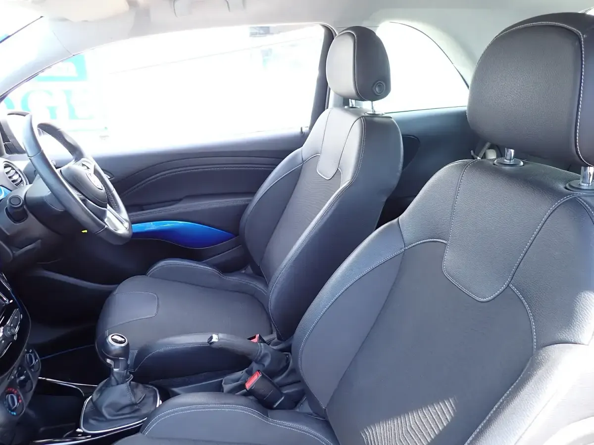 Used Vauxhall Adam 70 HP (51 kW) 2019 Blue Hatchback