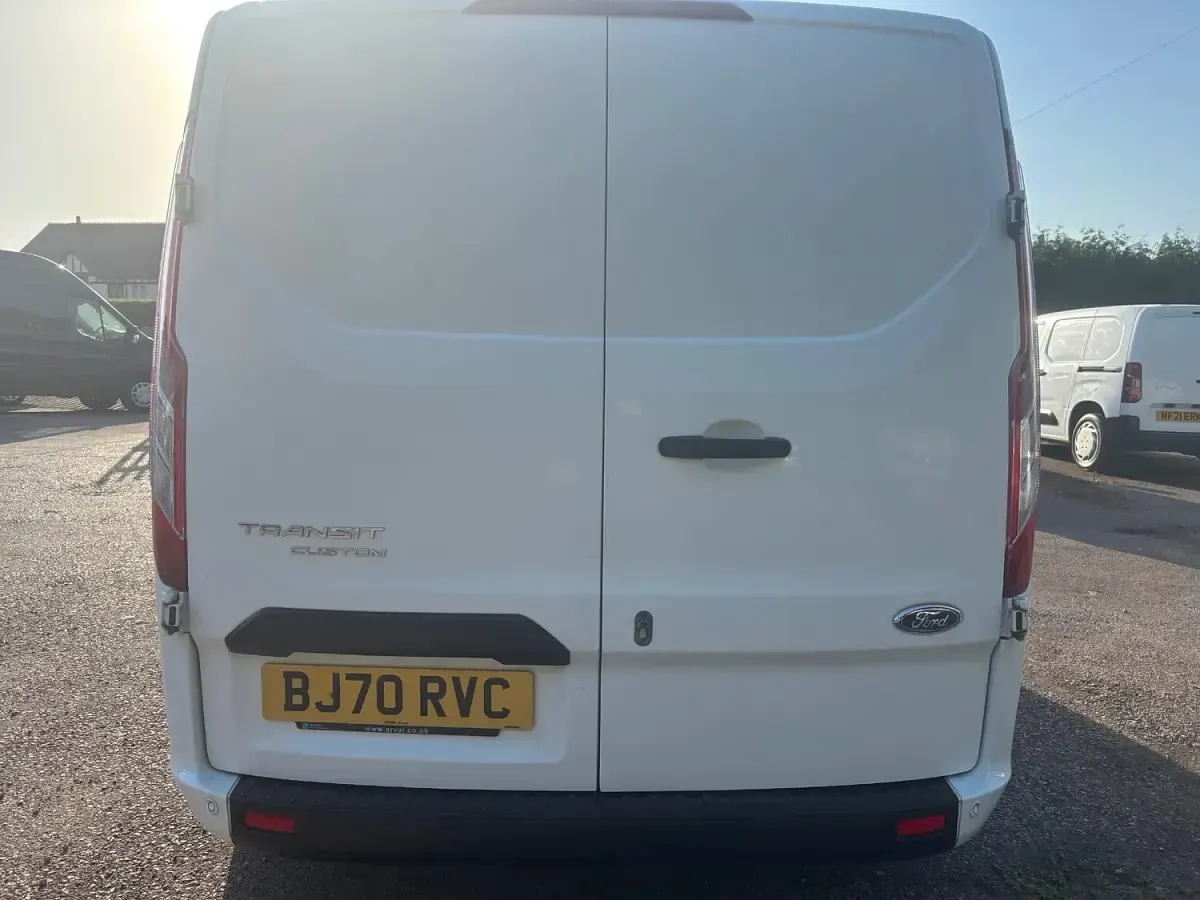 Used Ford Transit Custom Trend 105 HP (77 kW) 2020 White Van