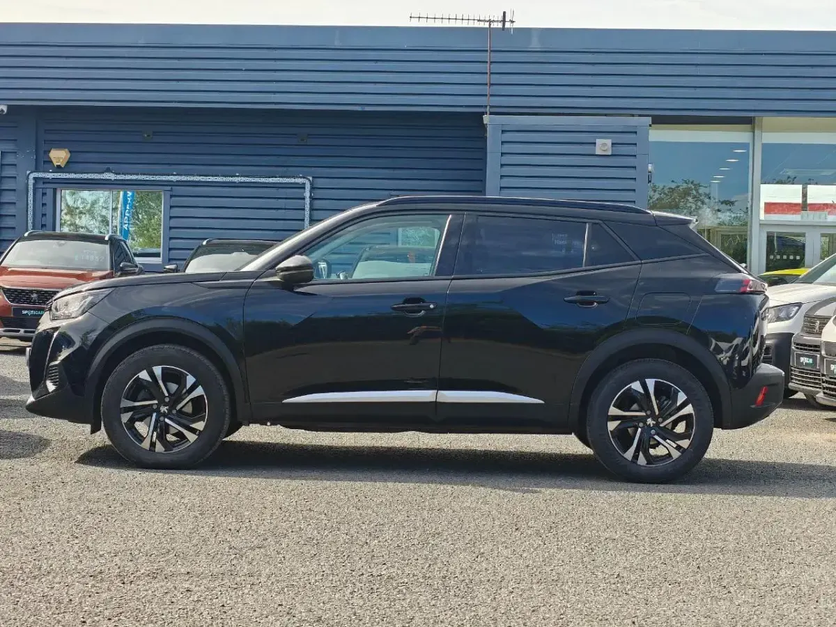 Used Peugeot 2008 Allure Premium 100 HP (73 kW) 2022 Black SUV