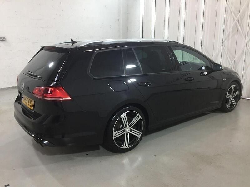 Used VW Golf VII R 300 HP (220 kW) 2015 Black Estate