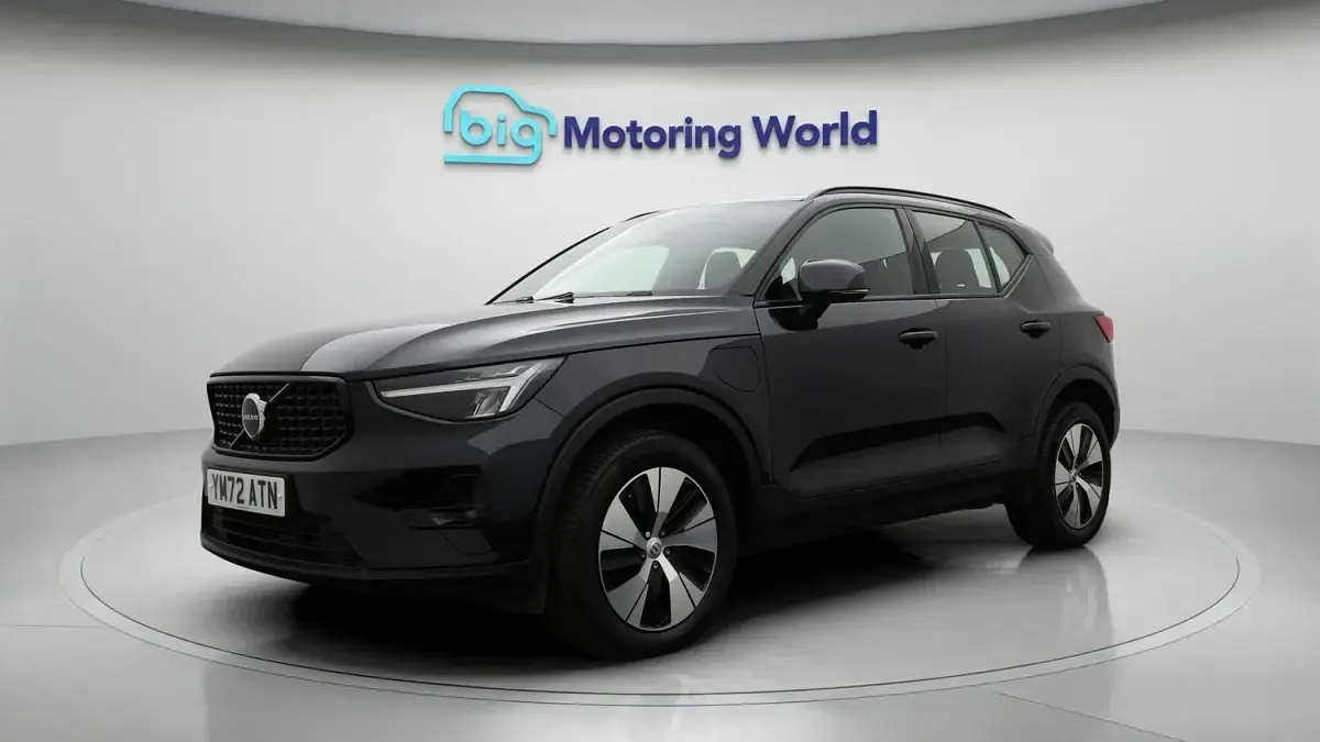 Used Volvo XC40 Plus 211 HP (155 kW) 2023 Black SUV