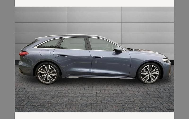 Used Audi A5 Advanced 204 HP (150 kW) 2025 Horizon blue Estate