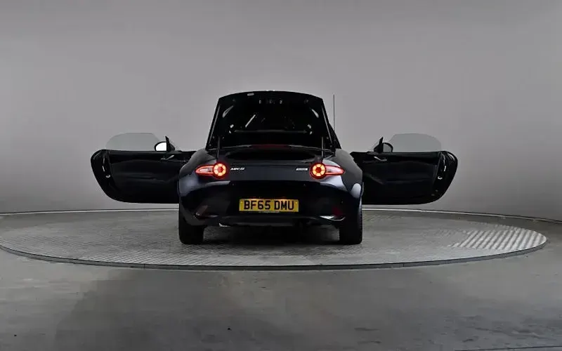 Used Mazda MX5 Inclusive 131 HP (96 kW) 2015 Black Cabriolet
