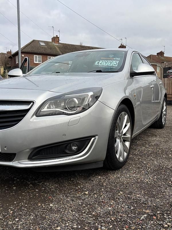 Silver Used 2015 Vauxhall Insignia Elite Hatchback | £2,695 (Good price) - Image 1/4
