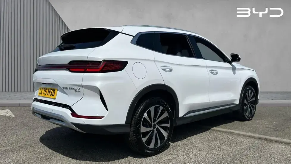 Used BYD Seal U Design 324 HP (238 kW) 2025 White SUV