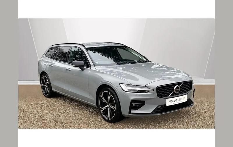 Used Volvo V60 Plus 194 HP (142 kW) 2025 Grey Estate