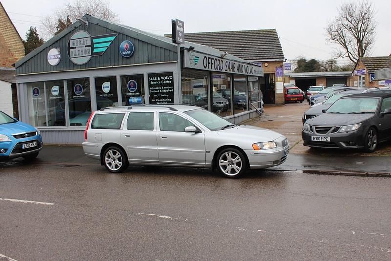 Used Volvo V70 SE 140 HP (102 kW) 2005 Silver Estate