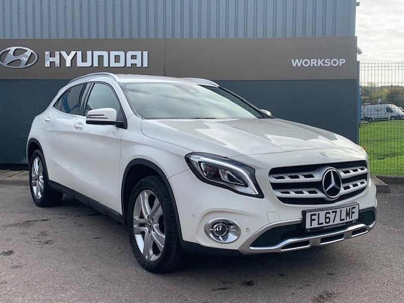 White Used 2017 Mercedes GLA200 Premium SUV | £11,997 (Fair price) - Image 1/4