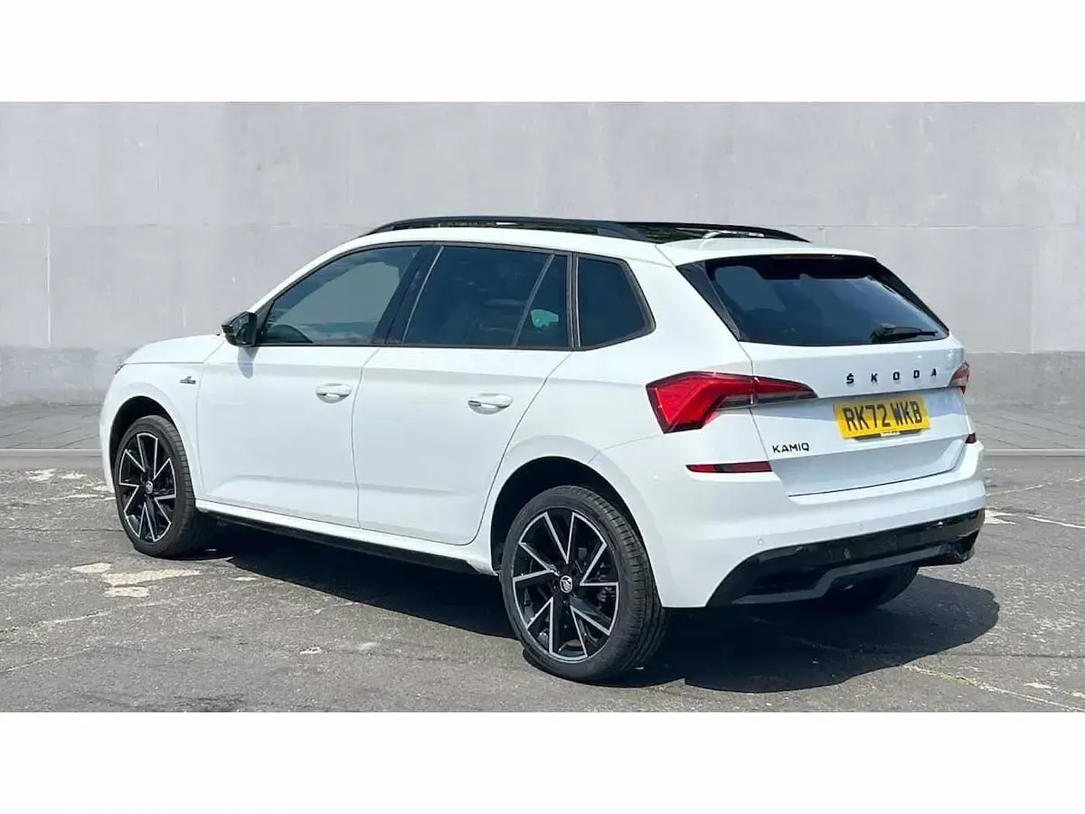 Used Skoda Kamiq Monte Carlo 110 HP (80 kW) 2022 Moon white metallic SUV