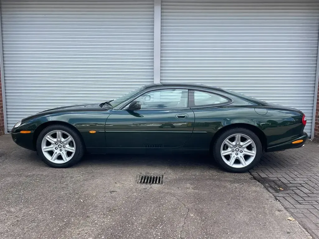 Used Jaguar XK8 1997 Green Sedan