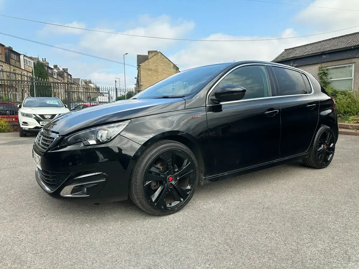 Used Peugeot 308 GT-line 2017 Black Hatchback