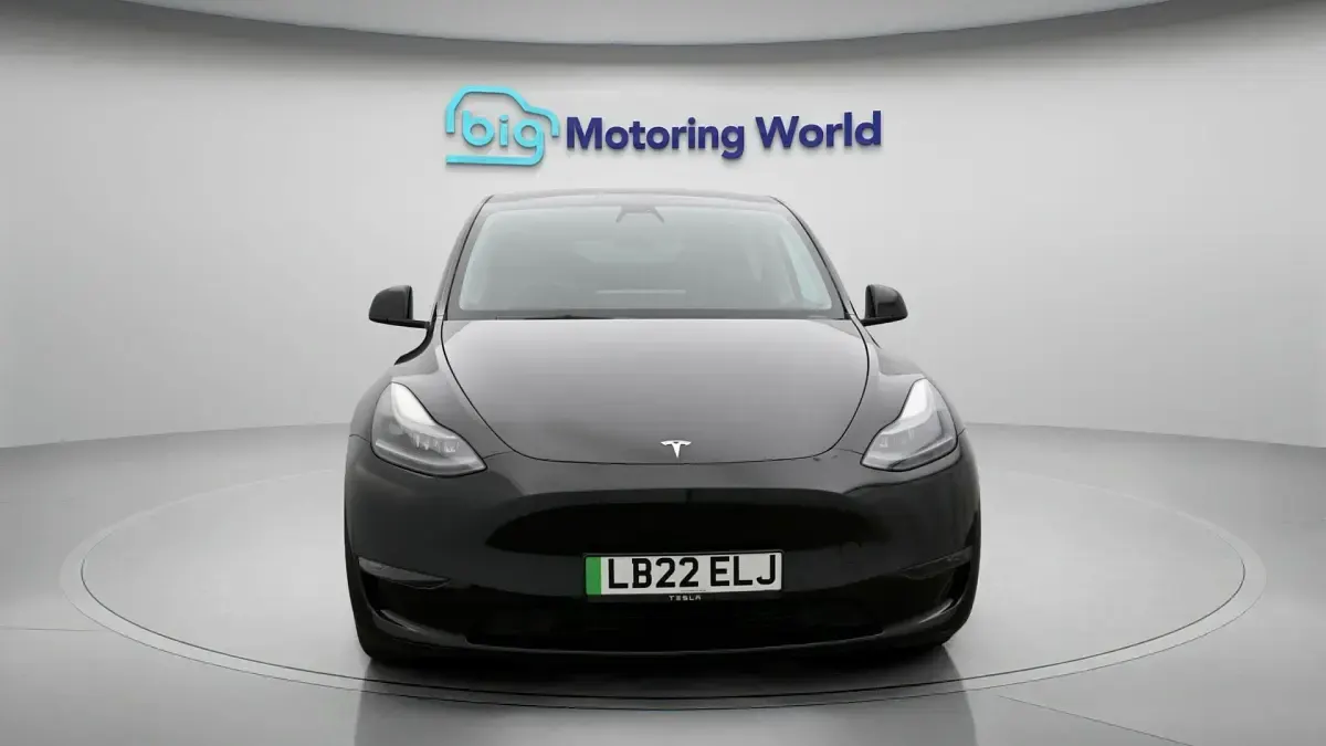 Used Tesla Model Y Long Range AWD 378 kW (514 HP) 2022 Black SUV