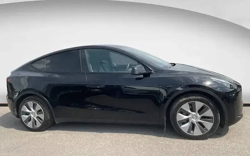 Usado Tesla Model Y RWD 219 kW (299 HP) 2023 Preto SUV