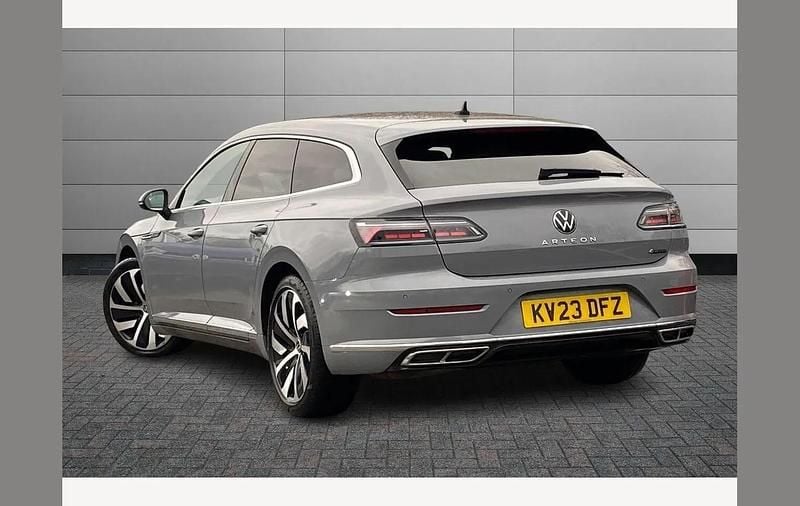 Used VW Arteon R-line 200 HP (147 kW) 2023 Moonstone grey Estate