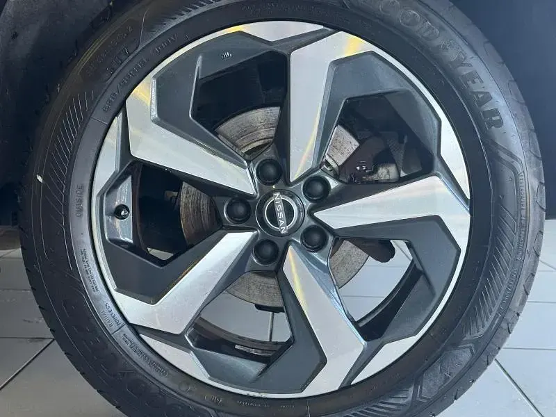 Used Nissan Qashqai N-Connecta 190 HP (139 kW) 2023 Black SUV
