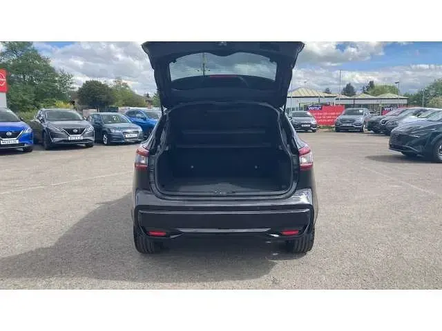 Used Nissan Qashqai N-TEC 140 HP (102 kW) 2020 Black SUV