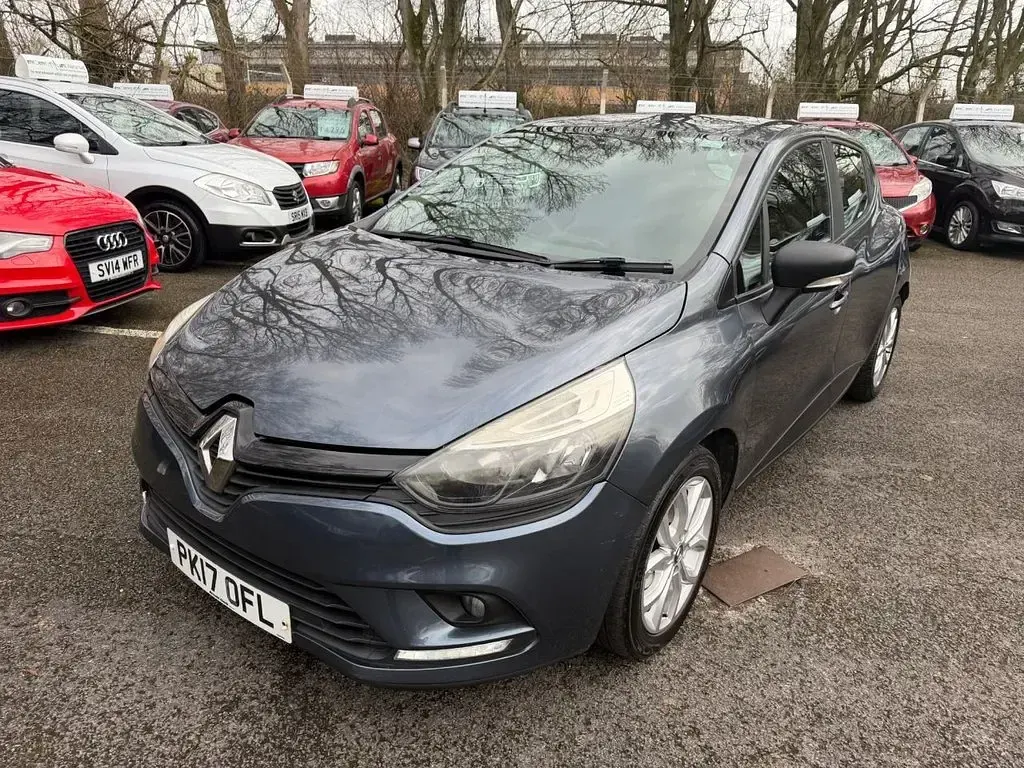 Used Renault Clio Play 75 HP (55 kW) 2017 Grey Hatchback