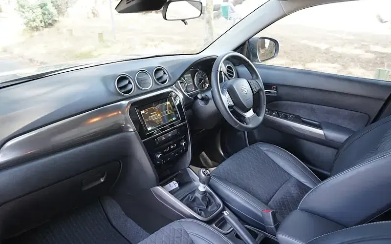 Used Suzuki Vitara SZ5 129 HP (94 kW) 2023 Grey SUV