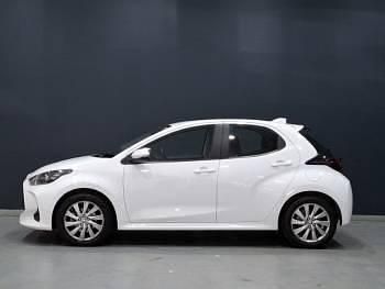Used Toyota Yaris Hybrid 116 HP (85 kW) 2023 White Hatchback