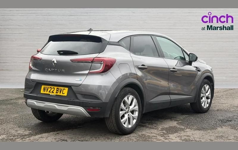Used Renault Captur Iconic 140 HP (102 kW) 2022 Grey SUV