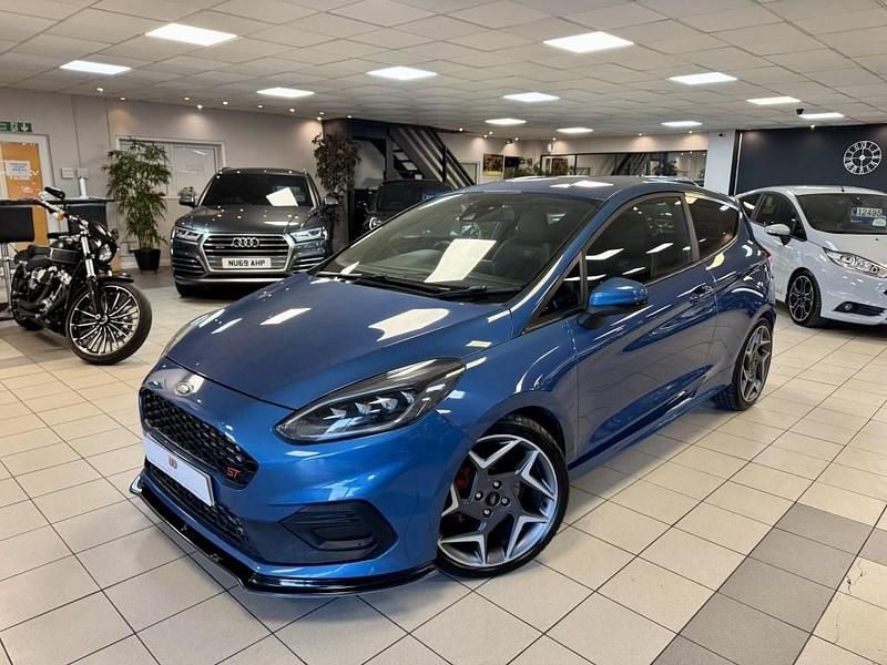 Used Ford Fiesta ST 200 HP (147 kW) 2018 Blue Hatchback