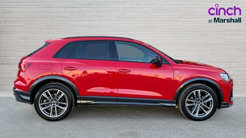 Used Audi Q3 Black Edition 150 HP (110 kW) 2022 Red  SUV