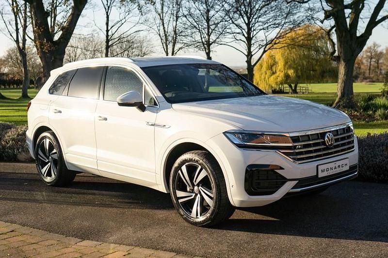 White Used 2020 VW Touareg R-line SUV | £29,990 (Fair price) - Image 1/1