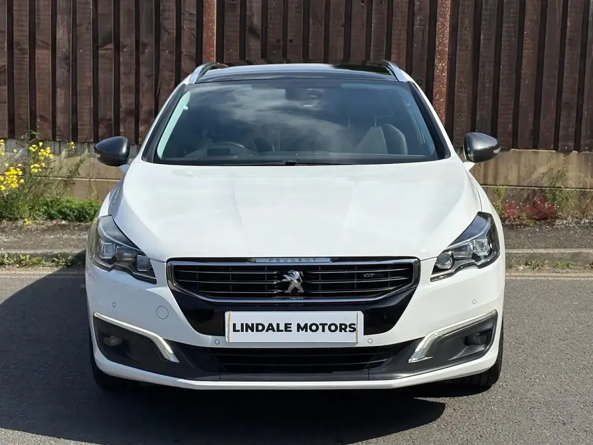Used Peugeot 508 SW GTi 180 HP (132 kW) 2017 White Estate