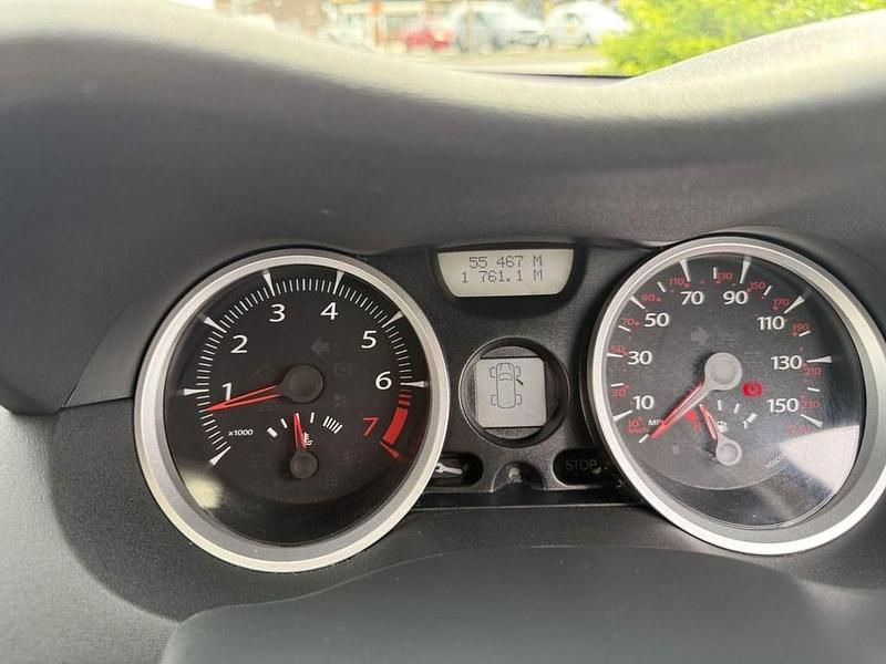 Used Renault Mégane III Dynamique 111 HP (81 kW) 2008 Silver Hatchback